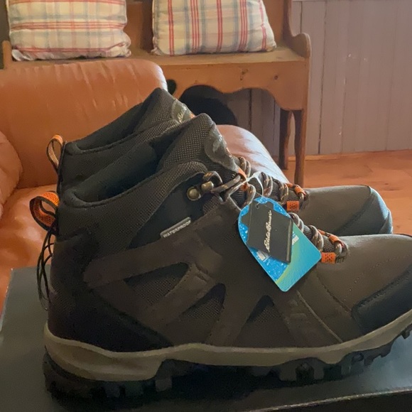 New in box Eddie Bauer outdoor Harrison waterproof men’s  boots  various sizes - Picture 2 of 4